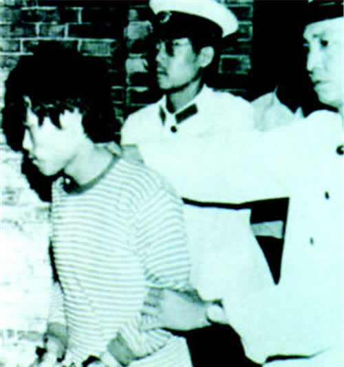 1983年首次严打:唐山菜刀队一次性被枪毙50多人,他们到底做了啥