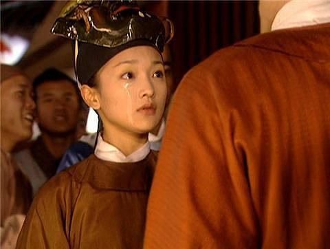 2000年《大明宫词》 这部剧是她的经典代表作,周迅饰演少年版太平公主