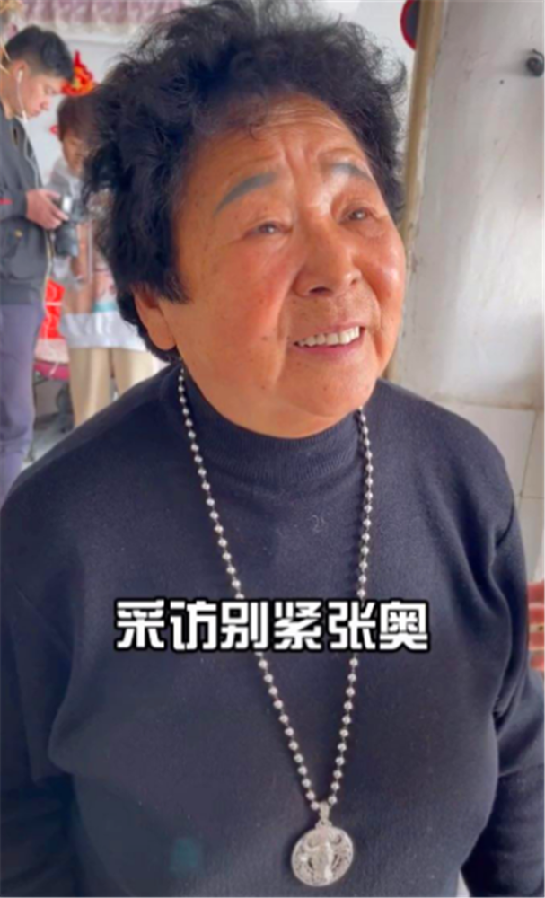 而田姥姥那"机关枪"似的嘴巴,有时候让字幕组都无能为力,败下阵来.