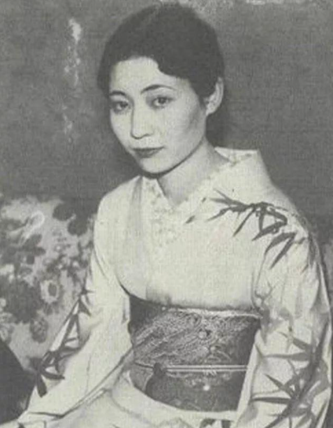 民国顶级渣女唐怡莹,嫁豪门养情人,还活到了91岁