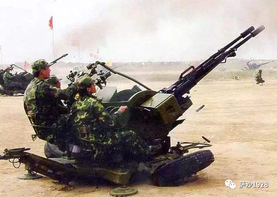 防空利器却成为地面压制超强火力:87式25毫米双管高射炮