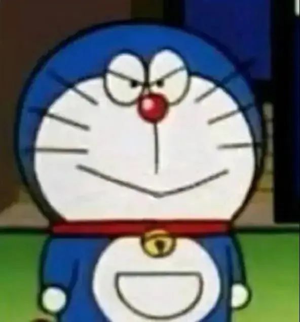 多啦a梦坏笑