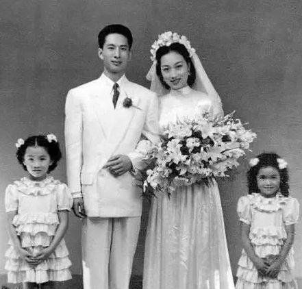 美男子冯喆的悲剧人生49岁死因成谜妻子不与他合葬