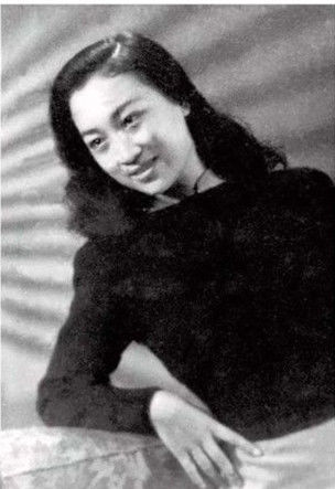 美男子冯喆的悲剧人生49岁死因成谜妻子不与他合葬