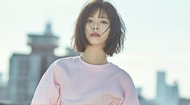 31岁谭松韵晒健身照,满满的少女感,网友:怪不得演高中