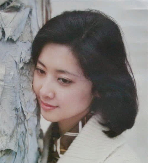 被传痴恋唐僧,婚后丁克多年,最美女儿国国王朱琳,如今