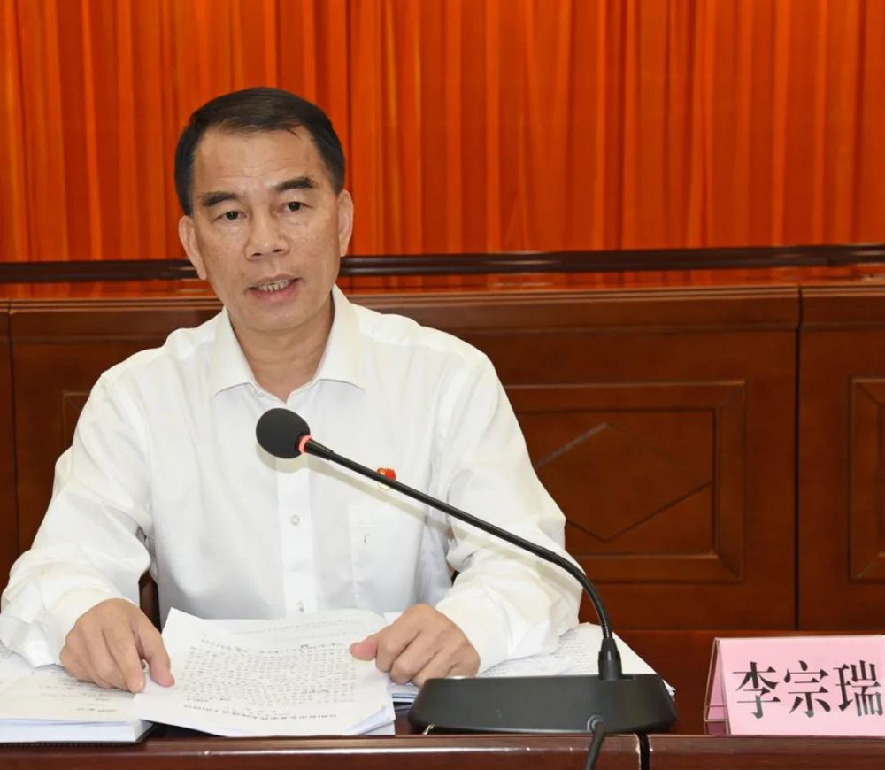 阳春市召开企业家代表暨"春商·面对面"协商座谈会