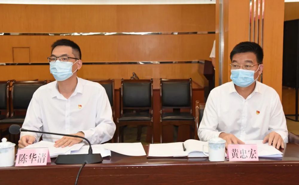 阳春市召开企业家代表暨"春商·面对面"协商座谈会