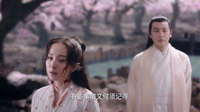 白浅跳下诛仙台为何出现在十里桃林而不是青丘