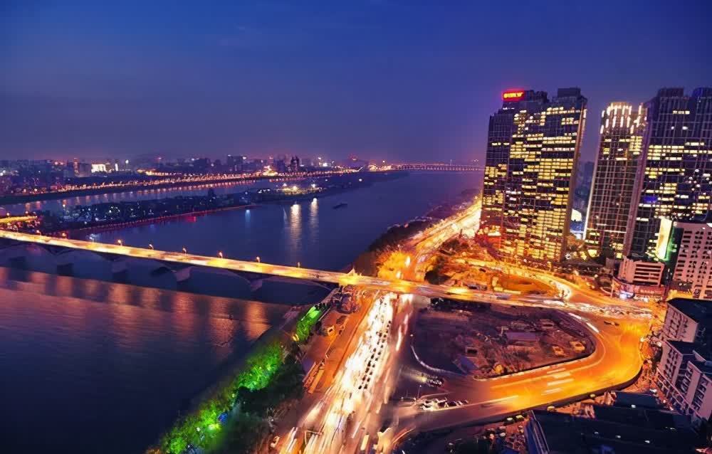 广西2020年经济总量_2020年广西高铁规划图(2)