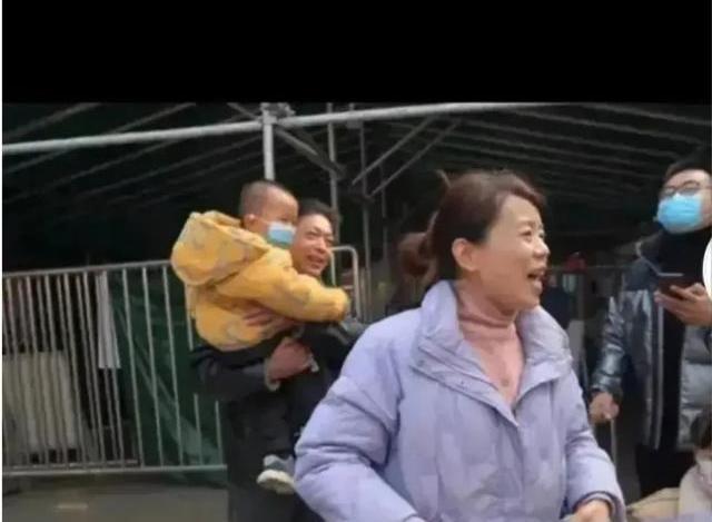 郭威夫妇清明节高调回江西祭祖他们会不会劝许敏不要再查真相