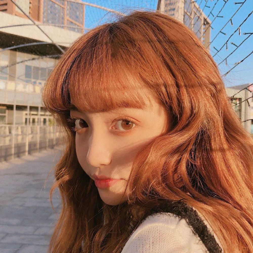 橙色系真人女生头像温柔可爱