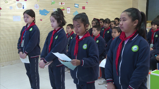 4月2日,新和县丽水小学和浙江丽水庆元县第二实验小学通过同步课堂