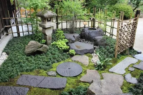 30㎡上下小院子,可以装成简而精致的"日式花园",简单又好看