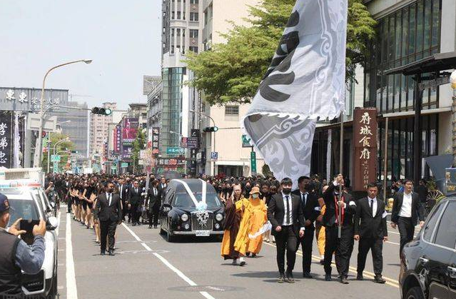 太阳会长黄俊杰,竹静安杜军,四海帮帮主张存伟,竹联帮仁堂陈董事长等