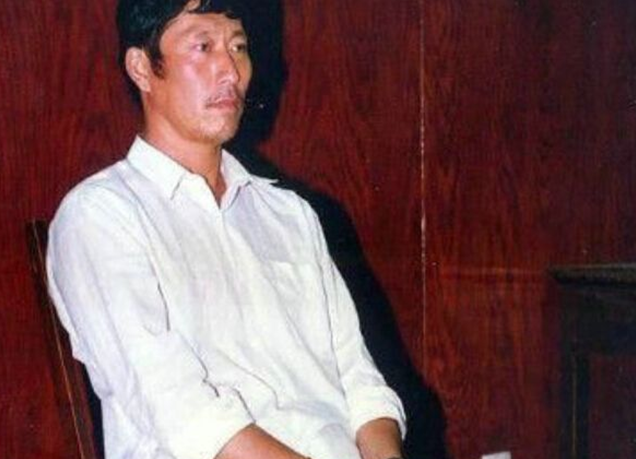 白宝山背后的女人名叫谢宗芬,原名叫谢玉敏,生于上个世纪中期的四川