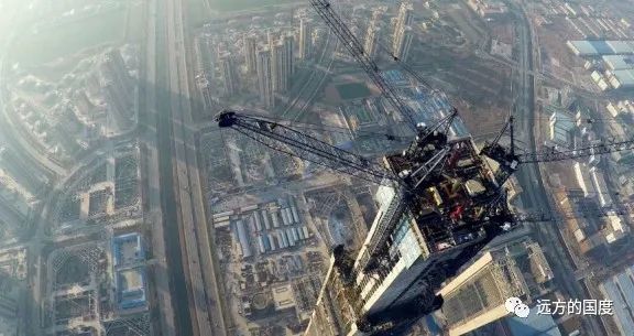 中国最失败建筑:耗资80亿建未来第一高楼,如今却成这般模样!