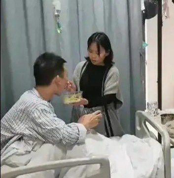 错换人生主角姚策与妻子熊磊:患难夫妻,情深义重!