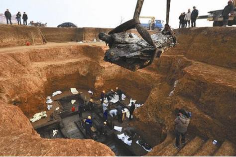 扬州工人采石挖出汉武帝儿子墓,考古专家勘验后大呼:这下发财了
