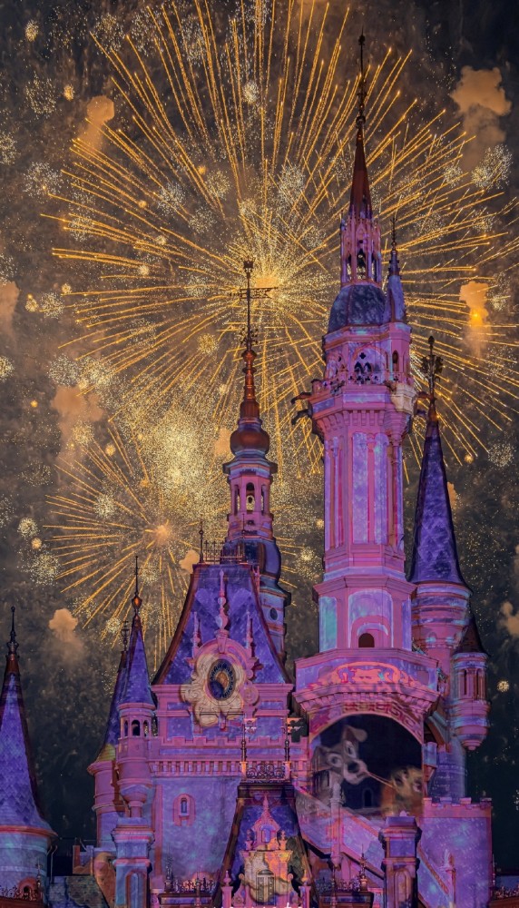 "迪士尼城堡烟花"壁纸 太炫了