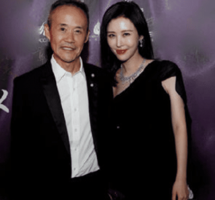 当年红遍全国的年轻女演员,却嫁给了68岁的企业家王石