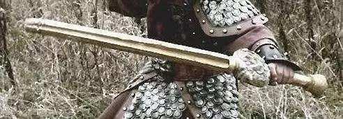 拾荒人偶然发现两根铜棍当成废品卖了之后被抓