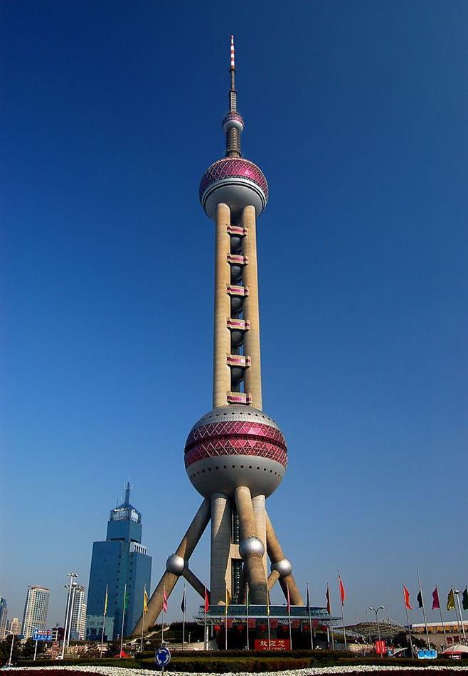 魔都上海为什么会选择东方明珠塔作为地标性建筑?