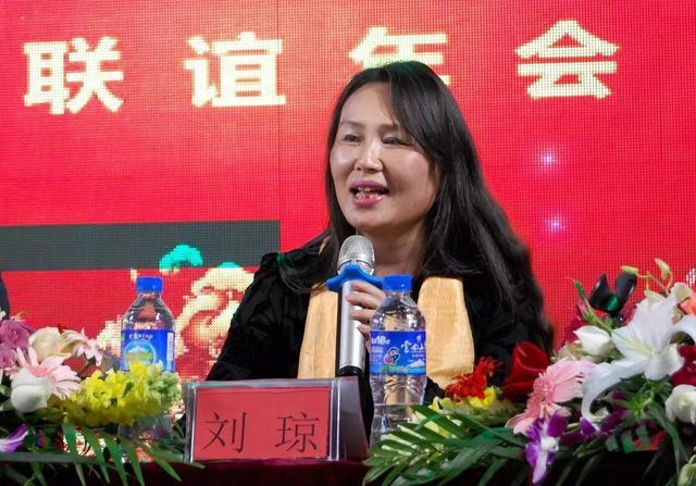 云南弥勒巨富:做药材生意起家,前妻分走20亿,竟然还有