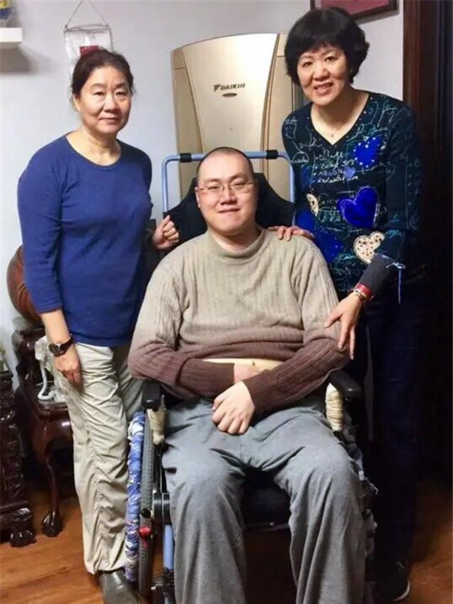 男排汤淼已瘫痪14年,长期缺乏运动身材发福严重,妻子母亲全改嫁