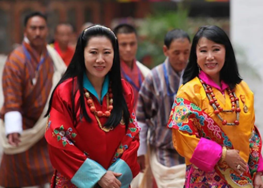 不丹老国王娶4个姐妹,生5个公主,被雪域高原滋养个个凤眼迷人