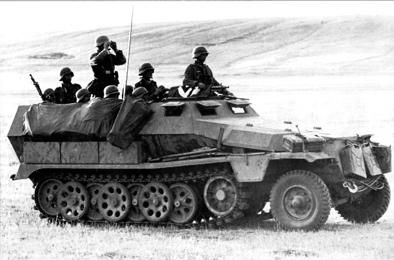 古德里安的坐骑,德军的战马—二战德军半履带装甲车
