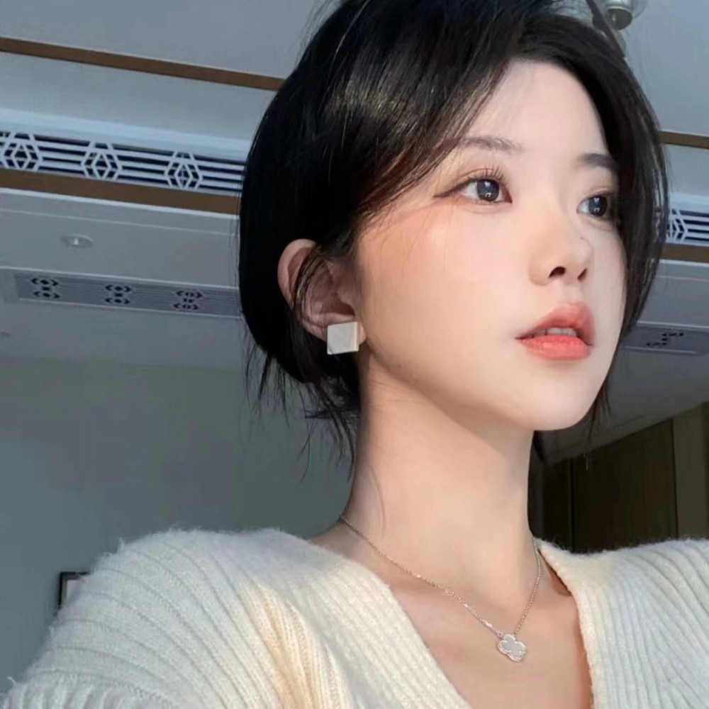 ins慵懒风女生头像