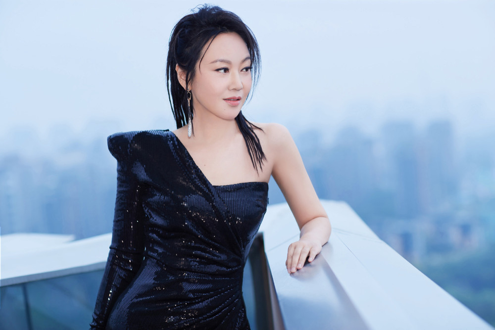 杨亚代言内衣广告视频_杨亚代言内衣广告(3)