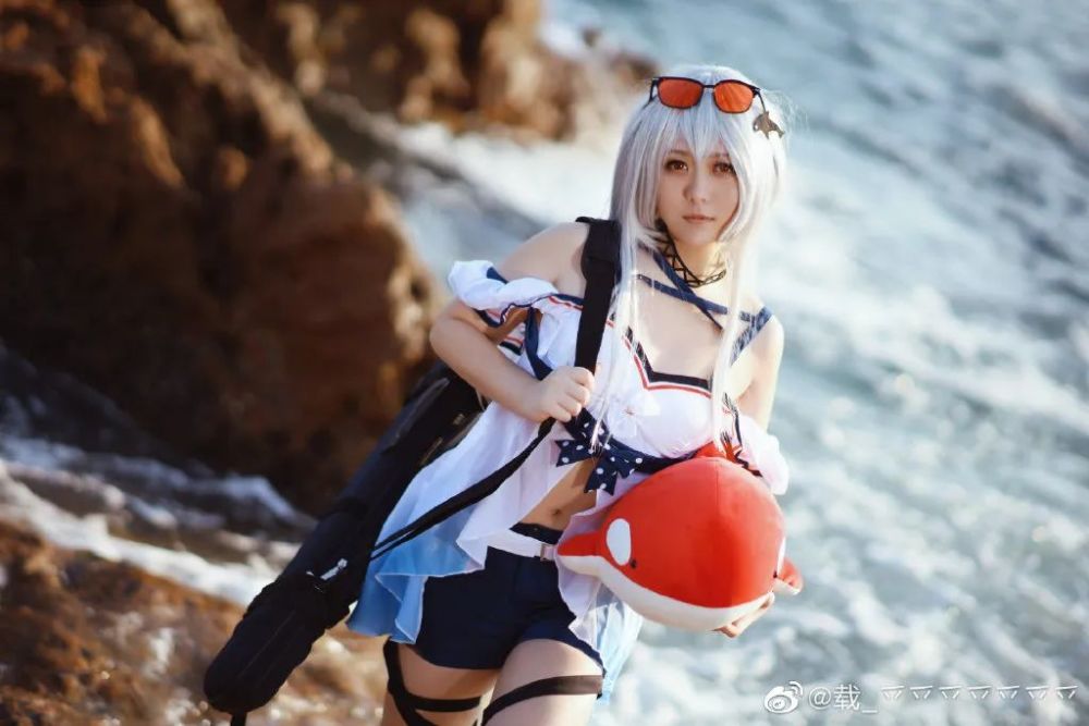 《明日方舟》驭浪wr04-斯卡蒂cosplay作品欣赏