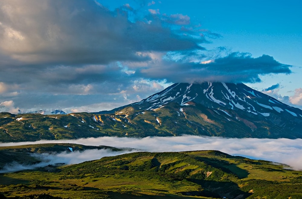 地球上最冷门的地方,火山群密集,同时也是最佳观熊胜地