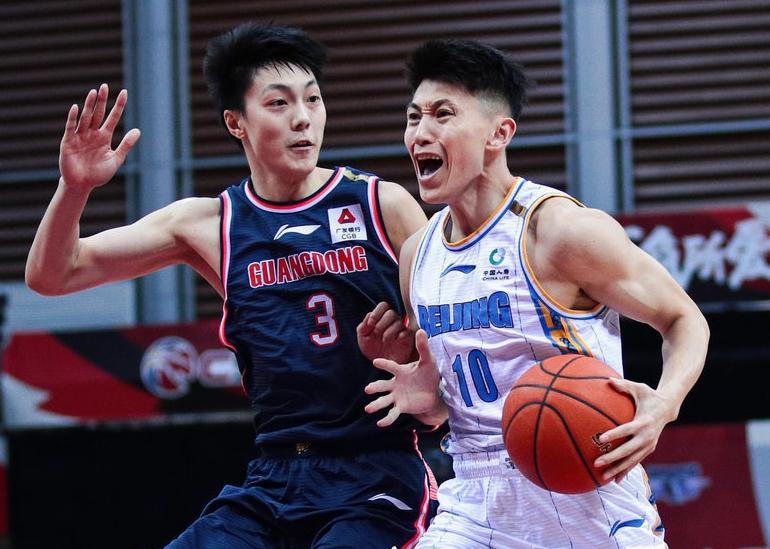 分析:为何弗格能即插即用,杰森汤普森来到广东男篮首战状态一般