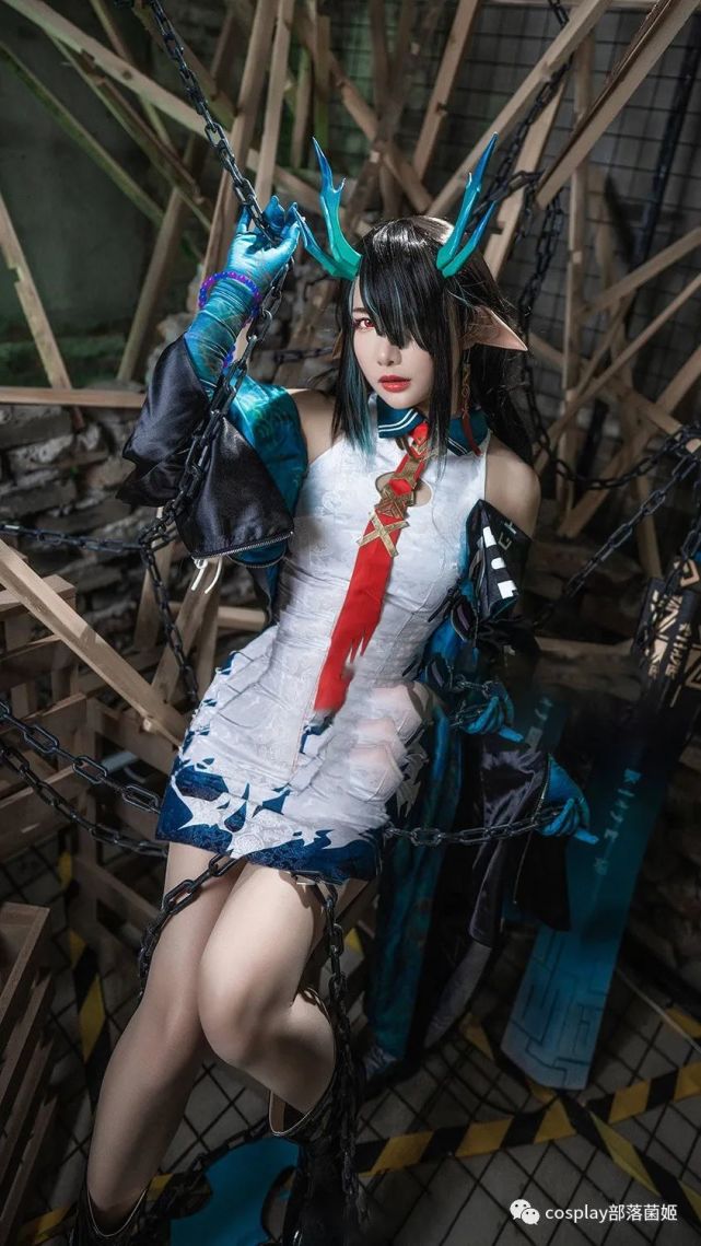 cos:明日方舟夕cos正片@吖静