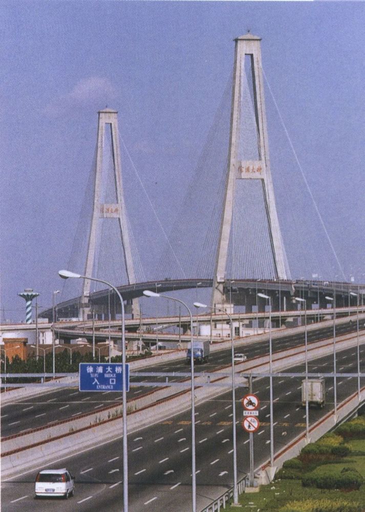 2021年春节期间的中运量71路外滩终点站 从1976年 松浦大桥建成 改写