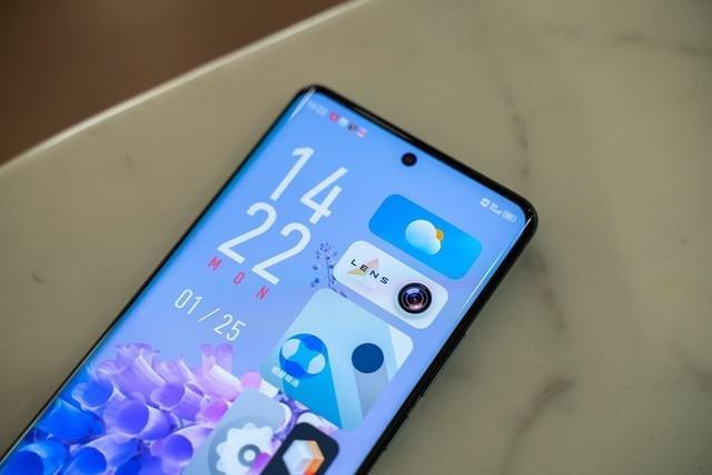 vivo x70系列已在路上部分配置曝光 立体声双扬声器 蔡司镜头|x70