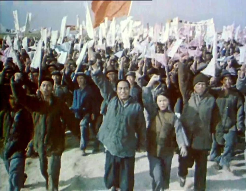中国第一部直接描绘中国工人运动的电影《风暴》| "感