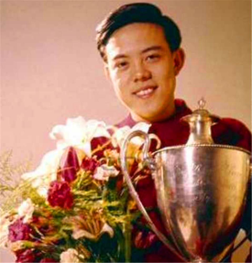 我国第一位乒乓球世界冠军,31岁选择自杀,留下的遗言令人惋惜