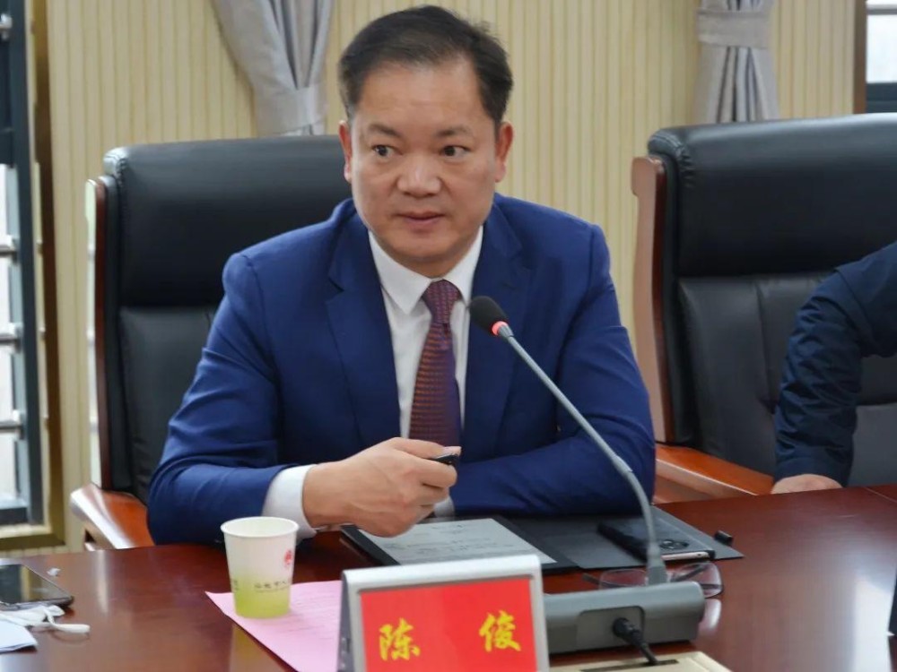 律师协会会长陈俊表示,律师协会将与检察院,司法局共同努カ,加大经费