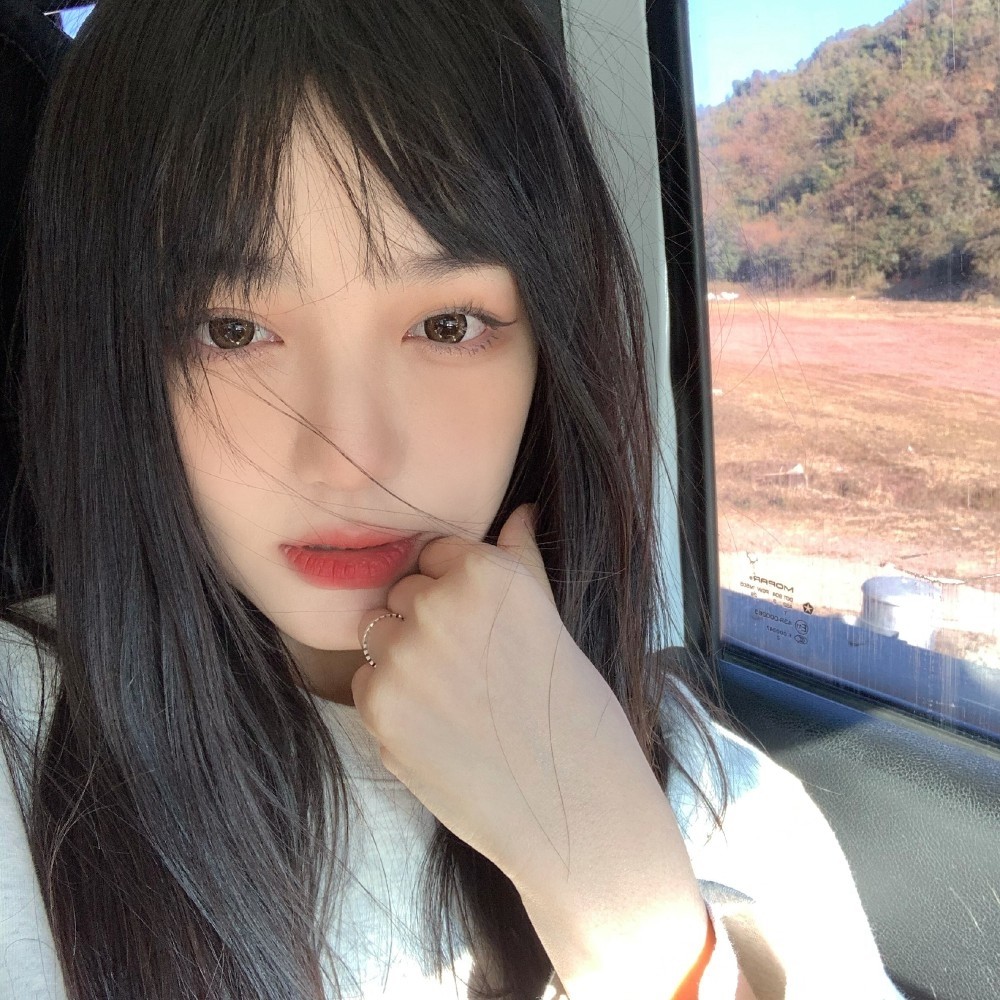 又纯又欲的女生头像 绝绝子