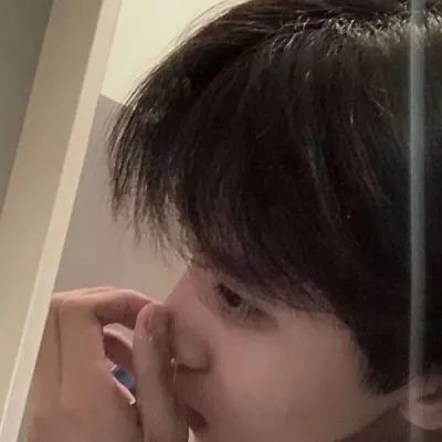 男生头像|自律且努力,别让生活太安逸