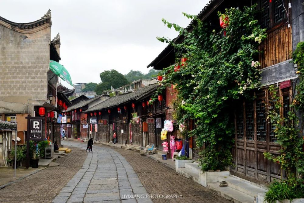 柳子街位于永州古城潇水西岸柳子景区内,街道两侧为大量的民国时期