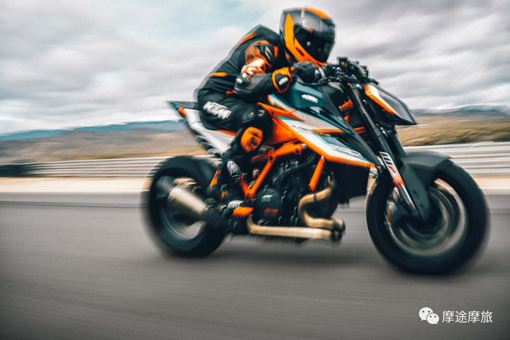 凶猛大公爵,ktm 1290s duke rr限量500台发布!