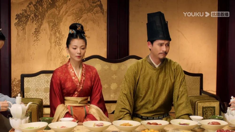 《大宋宫词》:刘娥滑胎,皇帝狸猫换太子,可怜了李婉儿