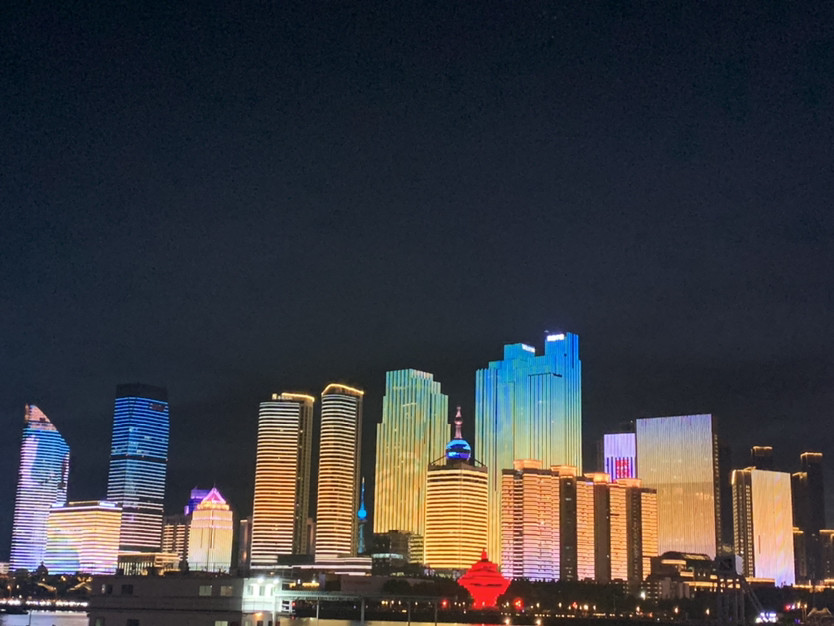 青岛夜景,灯火辉煌