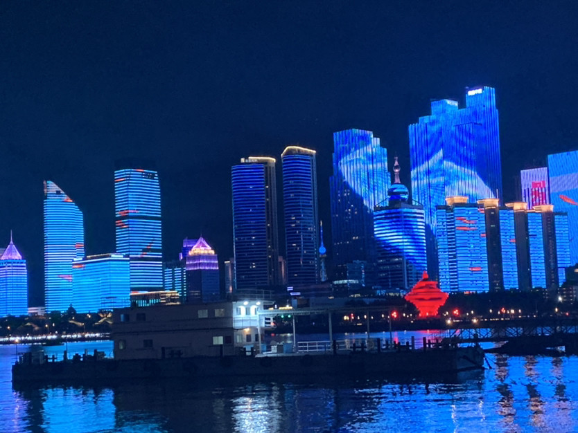 青岛夜景灯火辉煌