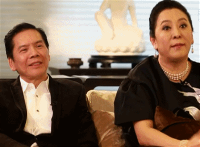 向佐母亲陈岚:从模特逆袭为香港大姐大,丈夫宠爱她一生